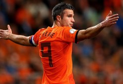 世界杯小组赛第三轮：法国0比2冷负南美黑马 主帅辩称“战术性轮换”