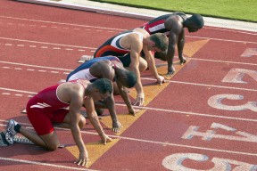 互联网企业运动会 在杭州举办 程序员与产品经理争抢三分王