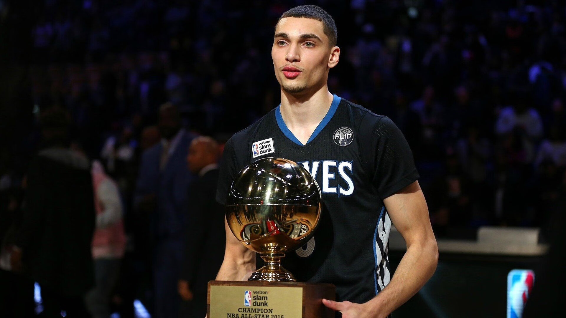 多元包容理念引领橄榄球发展,多元包容标语